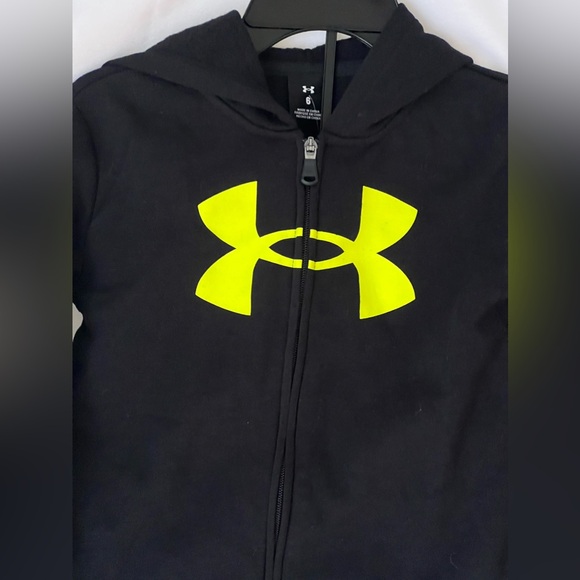 Under Armour Boys 2 Piece Set 6 - Picture 4 of 7